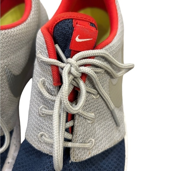 MEN’S NikeiD Roshe Running Sneaker Shoes, Size 7.5  Gray Blue Red - Picture 10 of 11